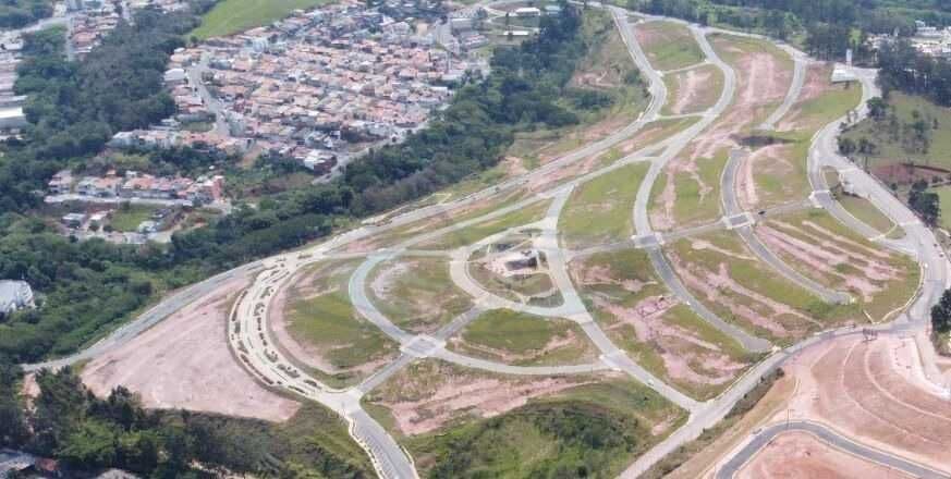 Lote em bairro planejado . Pronto para construir