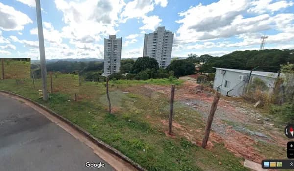 Terreno Comercial a 02 minutos do Centro !!!!