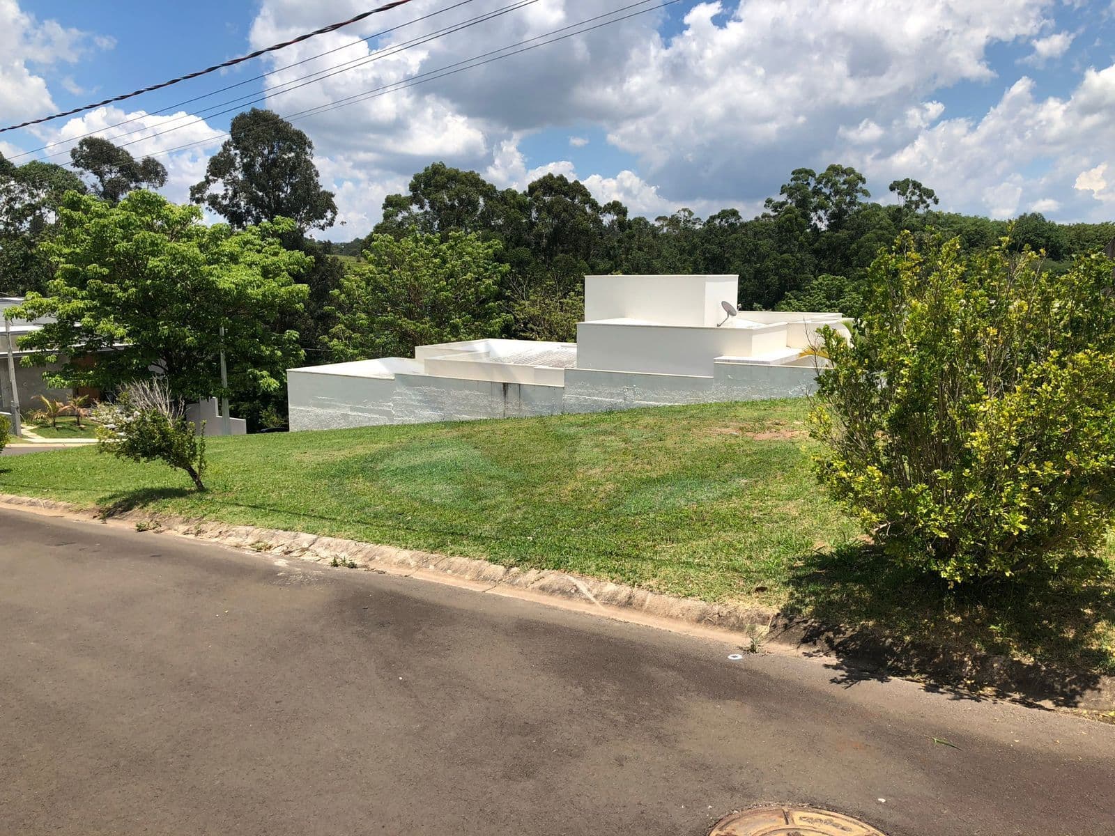 Lote/Terreno em Itatiba - Condomínio Ville de France