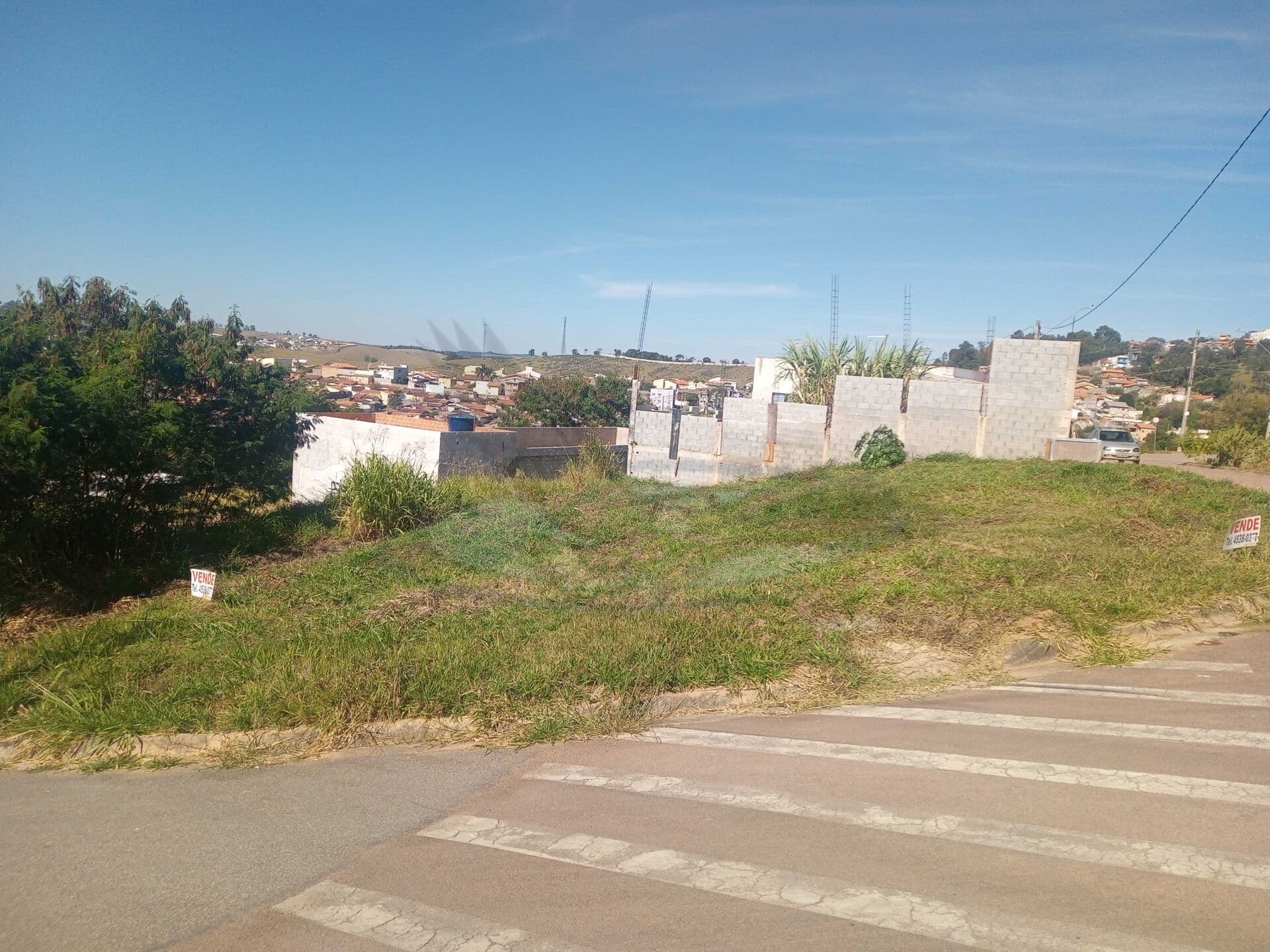 Terreno ( Aceita Financiamento )