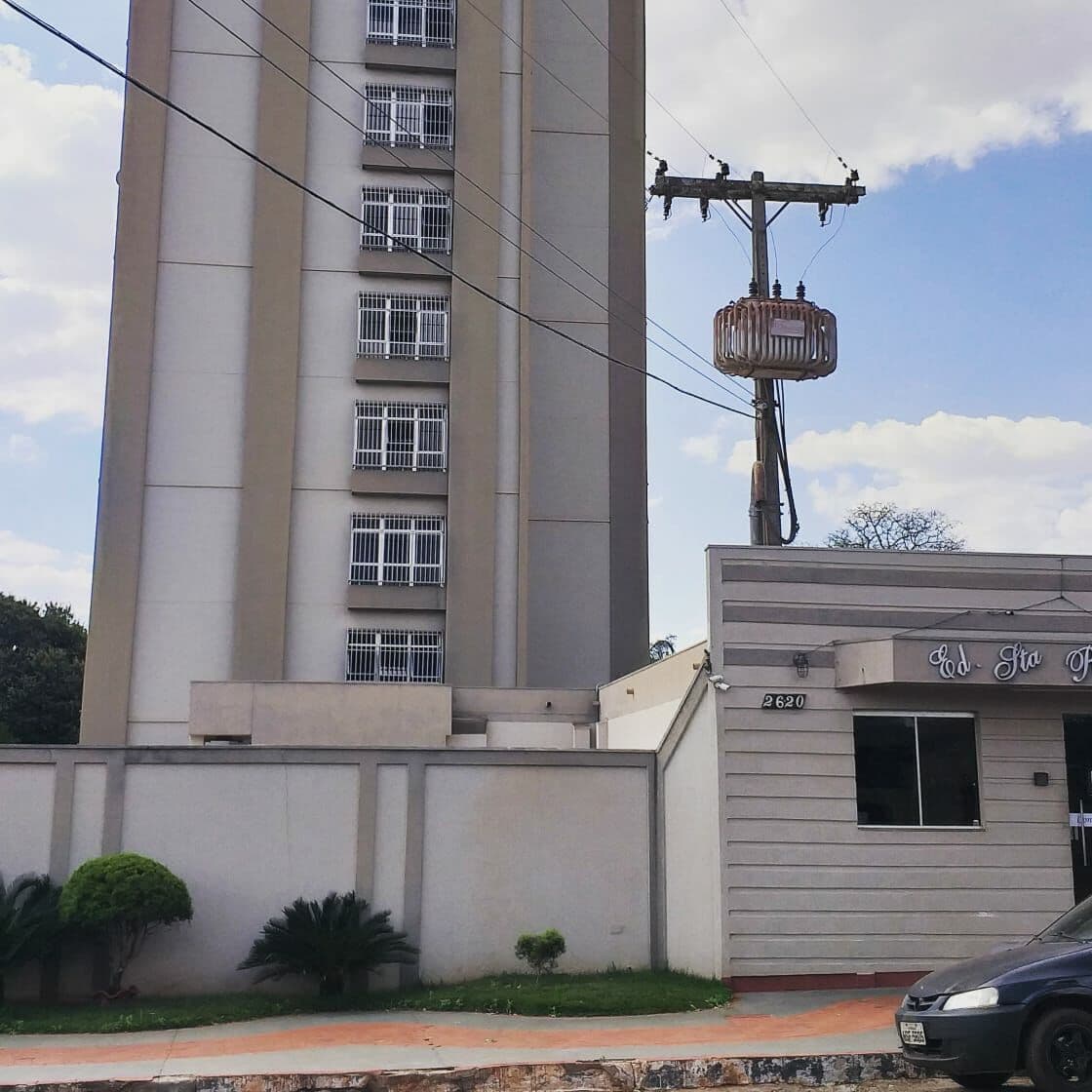 Apartamento à venda no Edifício Santa Rita em Maracaju MS