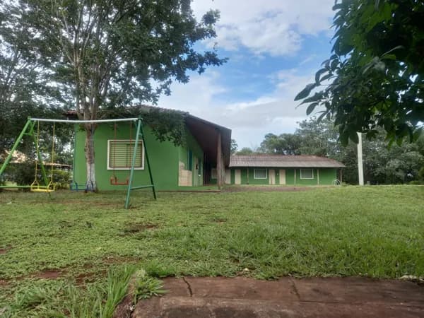 Vende-se Sitio- Pousada Rural Querência das Aroeiras com 8,5 hectares.