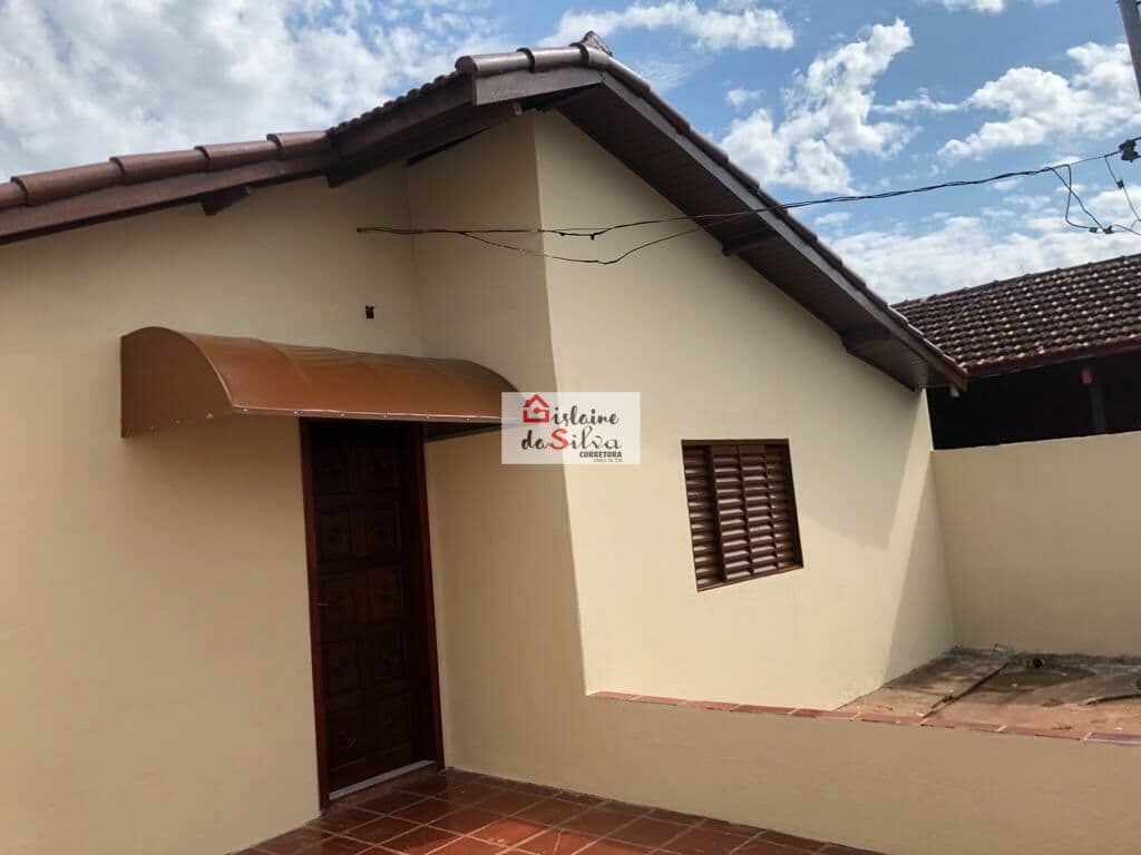CASA Á VENDA COM 3 DORMITÓRIOS NO BAIRRO INACINHA ROCHA EM MARACAJU