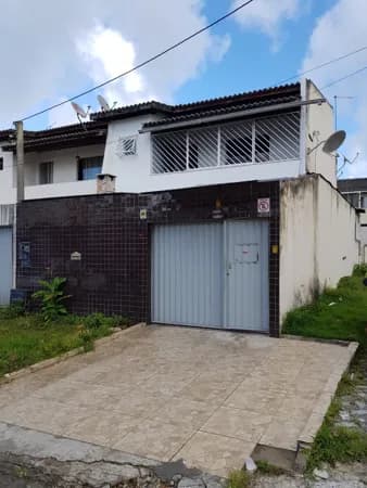 Casa 3/4 em Buraquinho