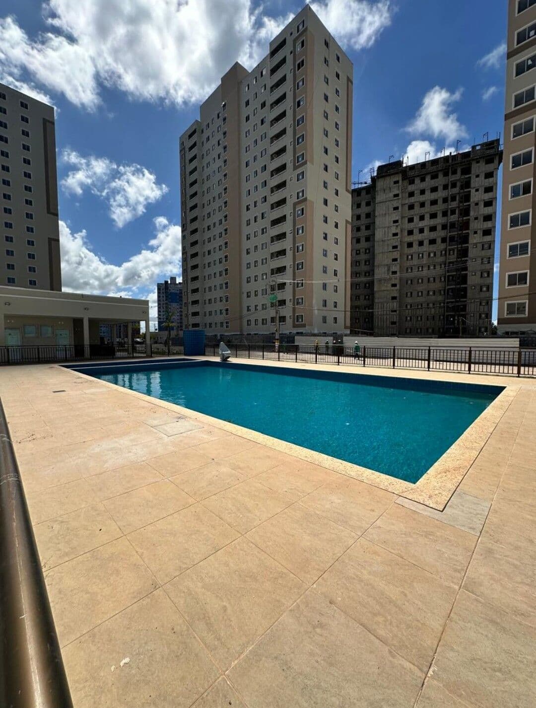 Portal de Piatã MRV em Rua pasqualle Gato 1 e 2 quartos com piscina