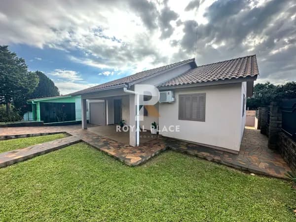 Casa à venda em Quinze de Novembro!