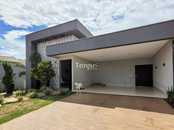 Casa Alto Padrão, 3 quartos 1 suíte com closet, em Bairro São Francisco 1, Senador Canedo/GO