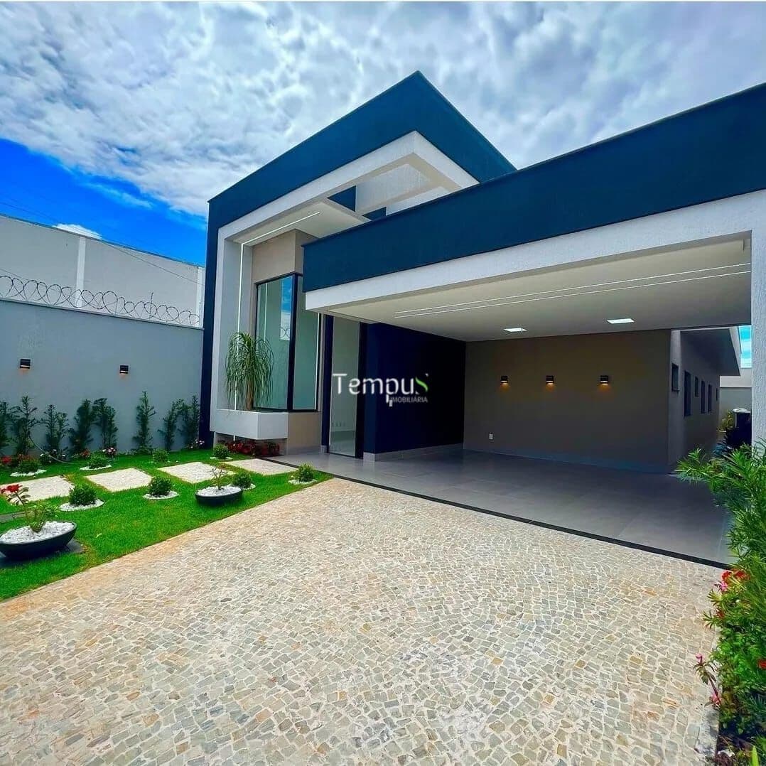 Casa à venda no bairro Residencial Humaitá - Goiânia/GO Alto padrão, 3 suites closet, acabamento moderno