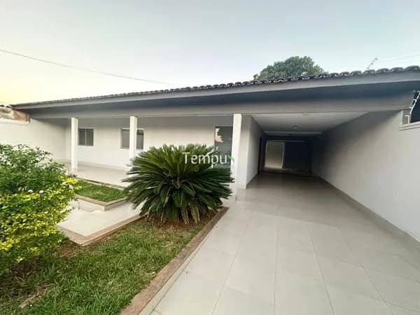Casa Térrea, 3 Quartos 1 Suite, 524 m² de terreno, Bairro Cardoso Continuação, Aparecida de Goiânia-GO