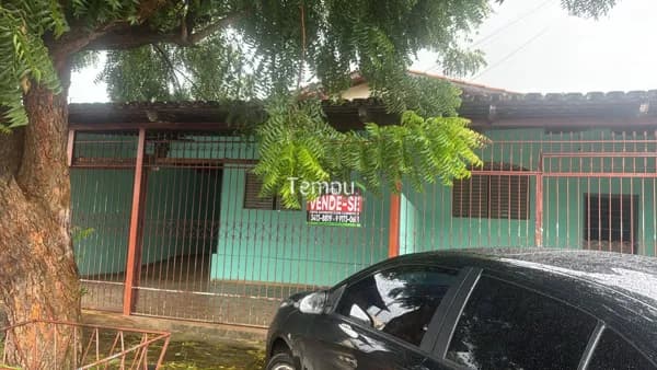 Casa Ampla com 266 m² + Barracão no Fundo Terreno de 360 m² Ideal para morar e investir villa Boa Goiania-Go