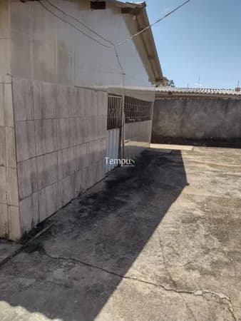 Casa com 431 m² de terreno em Cardoso Continuação, Aparecida de Goiânia/GO
