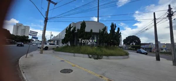 Prédio Comercial, em frente a praça, em Parque Amazônia, Goiânia/GO