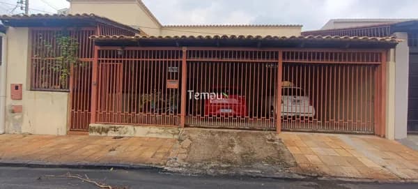 Oportunidade no Bairro Feliz: casa térrea com 142 m² e 4 quartos 3 vagas