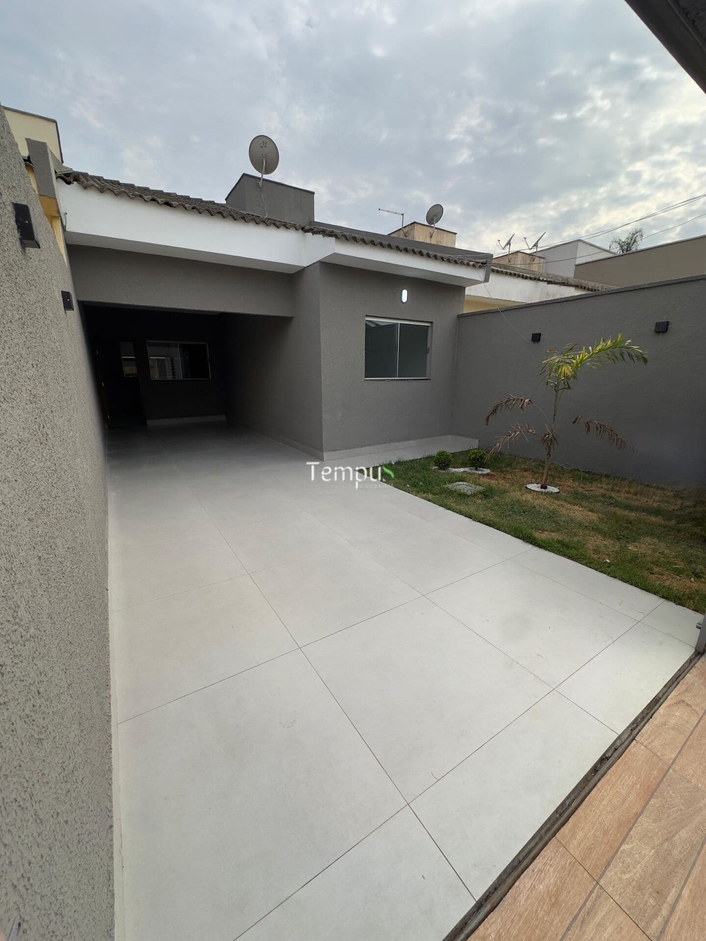 Casa no Residencial Canadá – 3 Quartos com Suíte | Área Gourmet | R$ 470 Mil