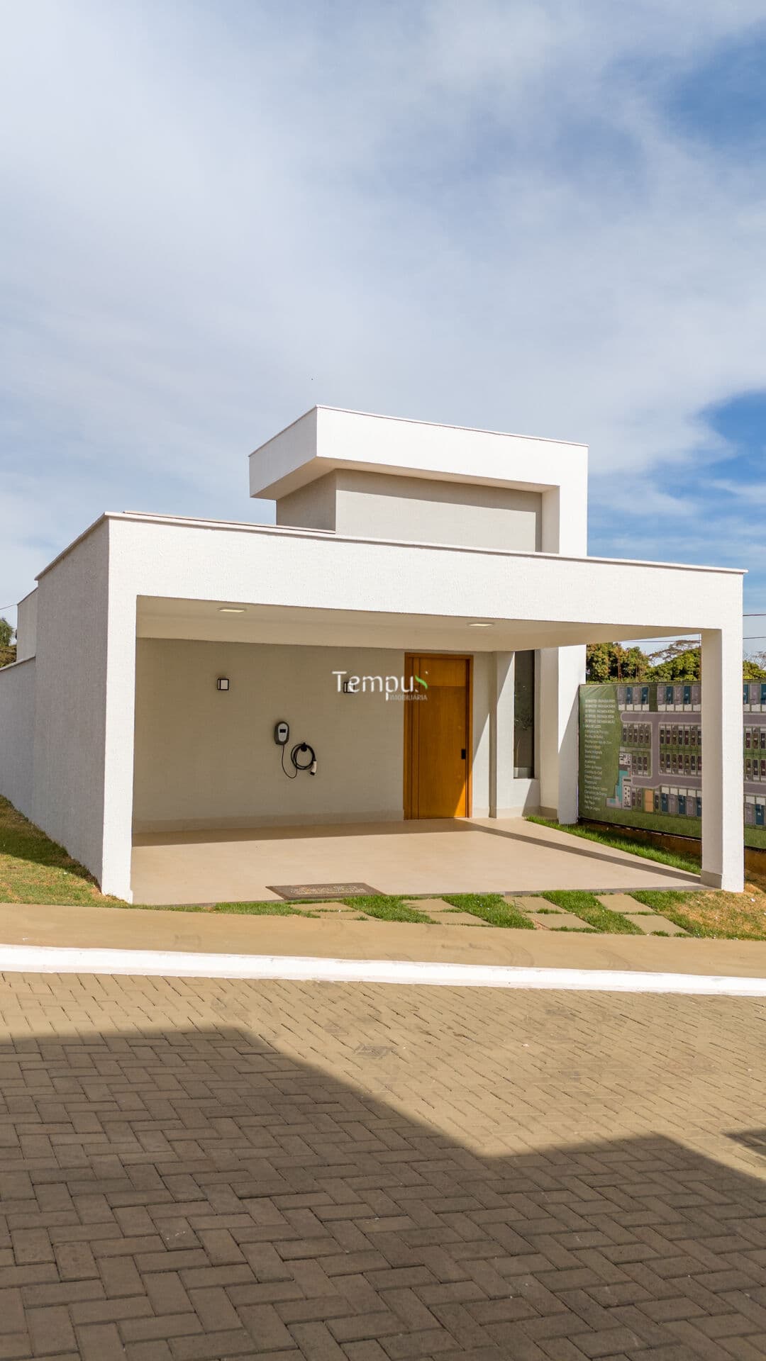 CASAS TERREAS E DUPLEX no bairro Sítios Santa Luzia- CONDOMÍNIO VILLAGIO GREENVILLE