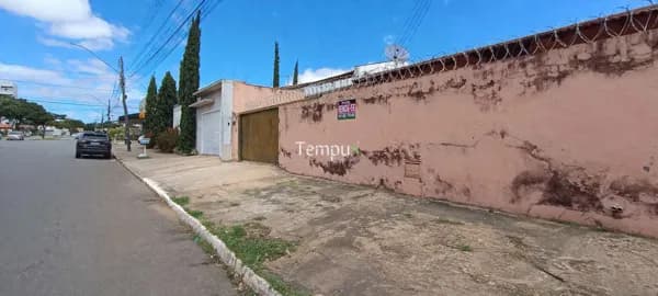 Oportunidade no Jardim Planalto!Casa ampla em avenida estratégica Por apenas R$ 489.000,00