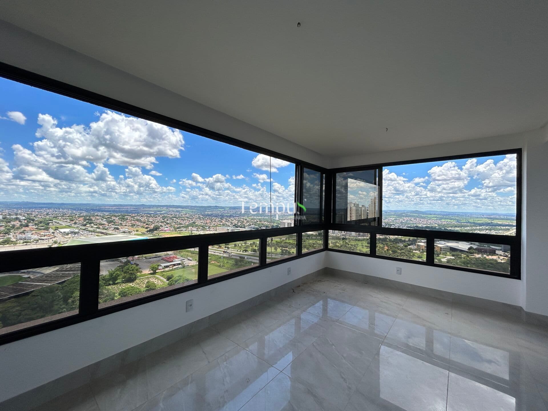 Apartamento ALTO PADRÃO à venda no bairro Jardim Goiás - Goiânia/GO