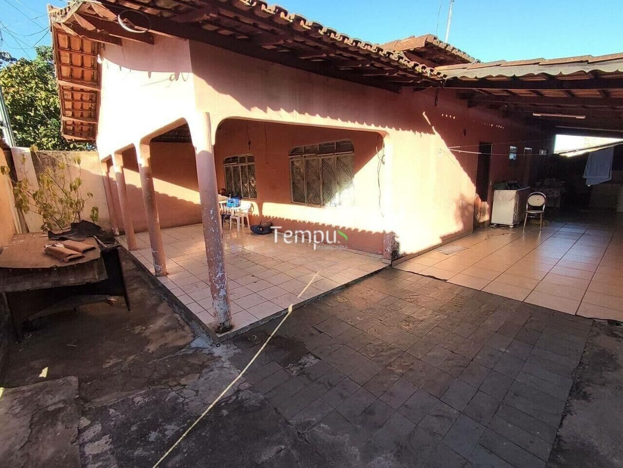Casa/Terreno à venda, 420 m² de terreno, frente a avenida, em Vila São Tomaz, Aparecida de Goiânia/GO