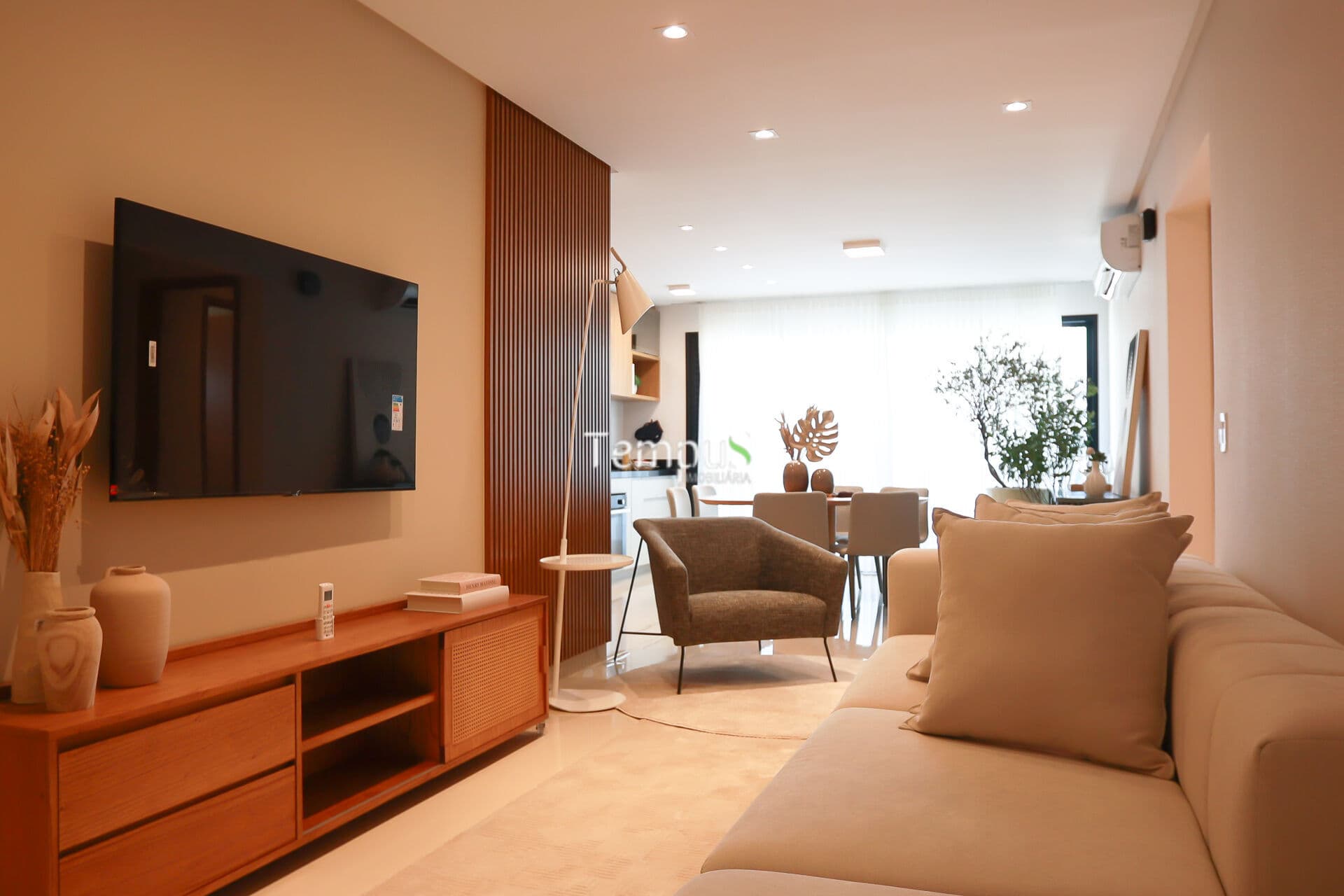 Apartamento a venda com 2 suítes no Setor Bueno pronto para morar