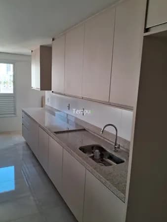On Marista Design | Elevador Privativo | Acabamento Portobello | Alto Padrão