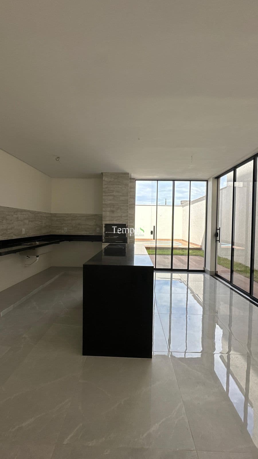 Sobrado Alto Padrão, 3 suítes, em Jardim Planalto, Goiânia/GO