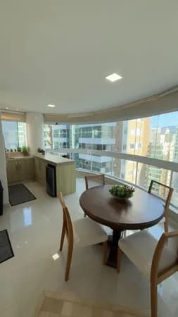 Apartamento em Itapema - Meia Praia