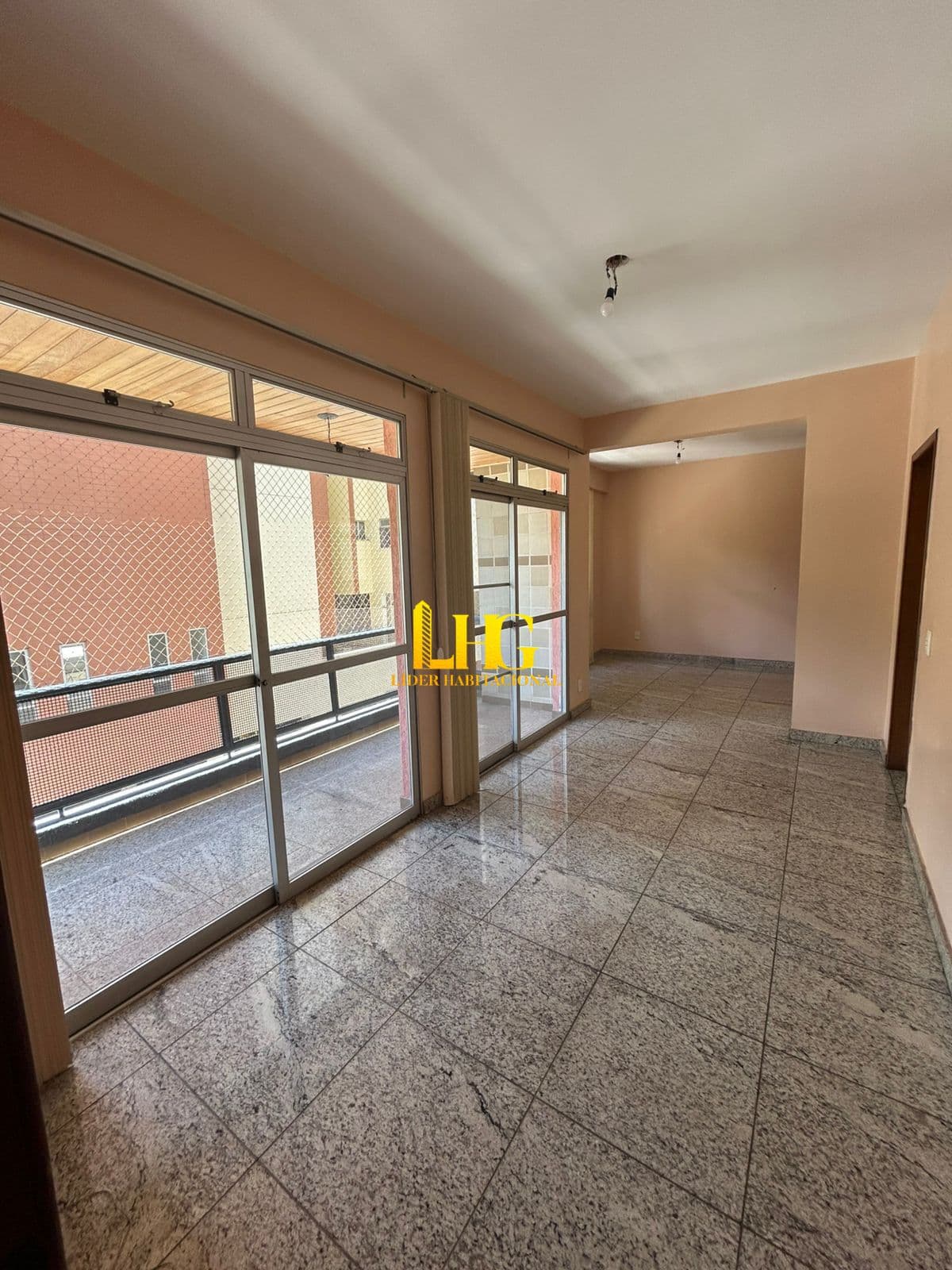 Apartamento em Belo Horizonte - Sagrada Família
