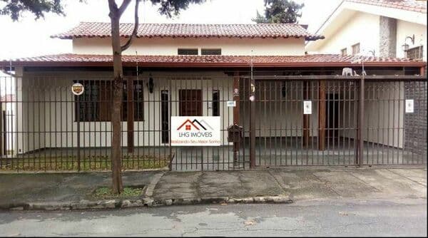Casa Padrão para Venda em Ouro Preto Belo Horizonte-MG