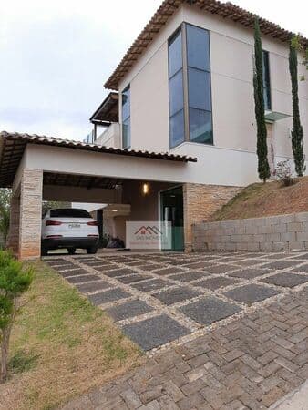 Casa Triplex para Venda em Centro Lagoa Santa-MG