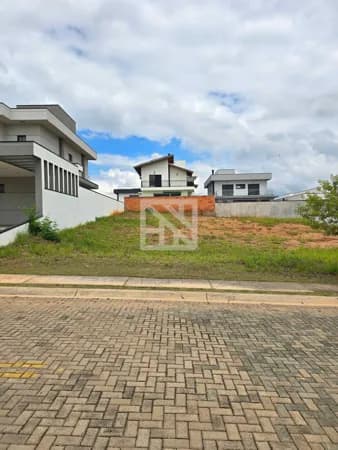 Terreno em Loteamento fechado 360m2