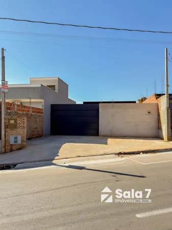 Casa nova à venda no Viva Mais 2