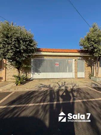 Casa à venda no residencial Tarcitano em Sales-SP