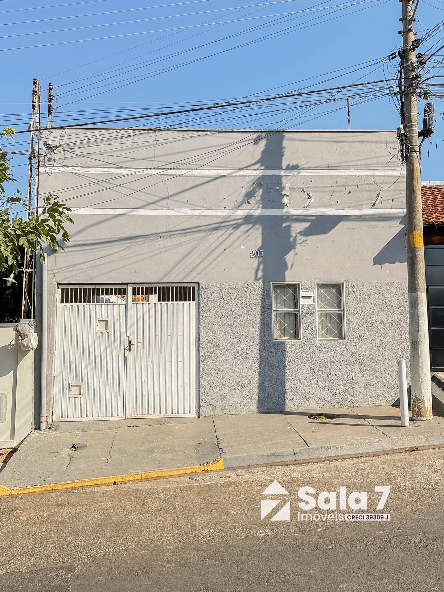 Imóvel misto à venda no Jd. Alvorada em Novo Horizonte-SP
