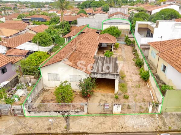 Terreno no IV Centenário