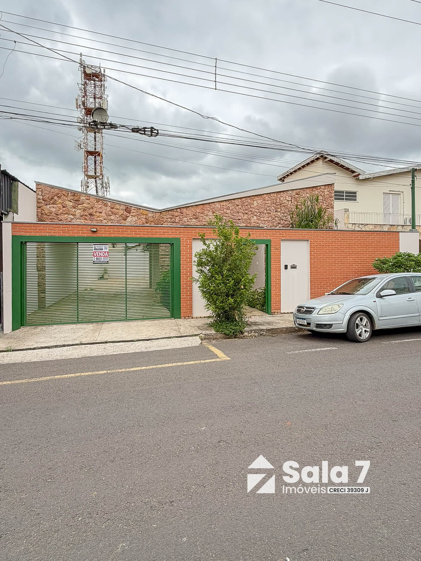 Casa à venda no centro de Novo Horizonte