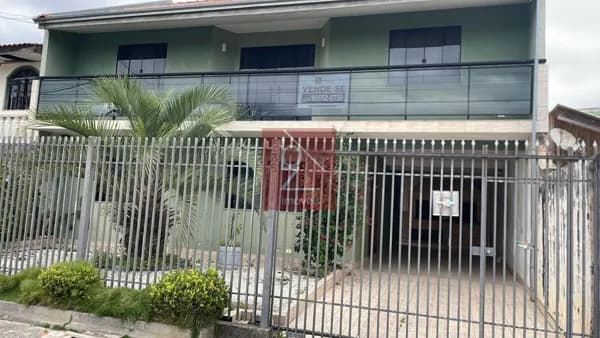 SOBRADO 199M² PRIV 4 VAGAS 3 QUARTOS 1 SUITE COLOMBO R$690.000,00
