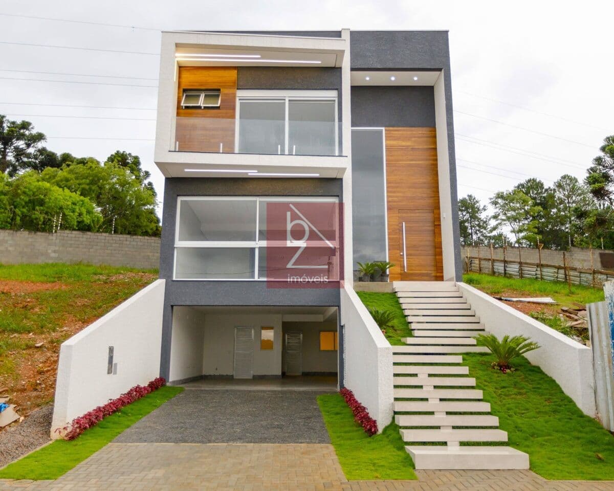 CASA EM COND. 350M² PRIV. 3 SUITES 4 VAG SANTA CÂNDIDA R$2.290.000,00