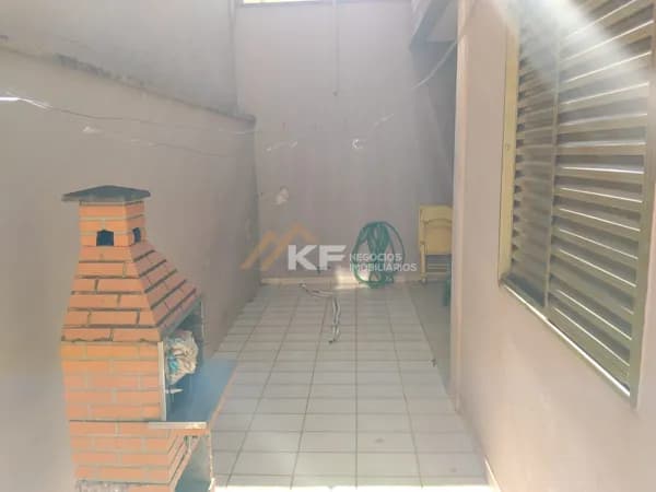 Apartamento térreo com quintal no Parque Bandeirantes- Ribeirão Preto-SP