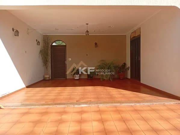Casa à venda com 4 suítes no bairro Presidente Médici - Ribeirão Preto - SP