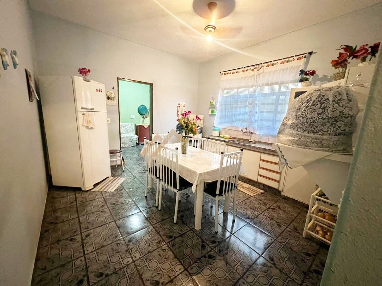Casa á Venda - Bonfim Paulista / SP