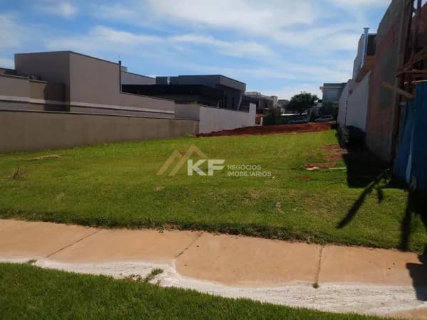 Terreno em condomínio á venda - Terras de Siena -Ribeirão Preto/SP