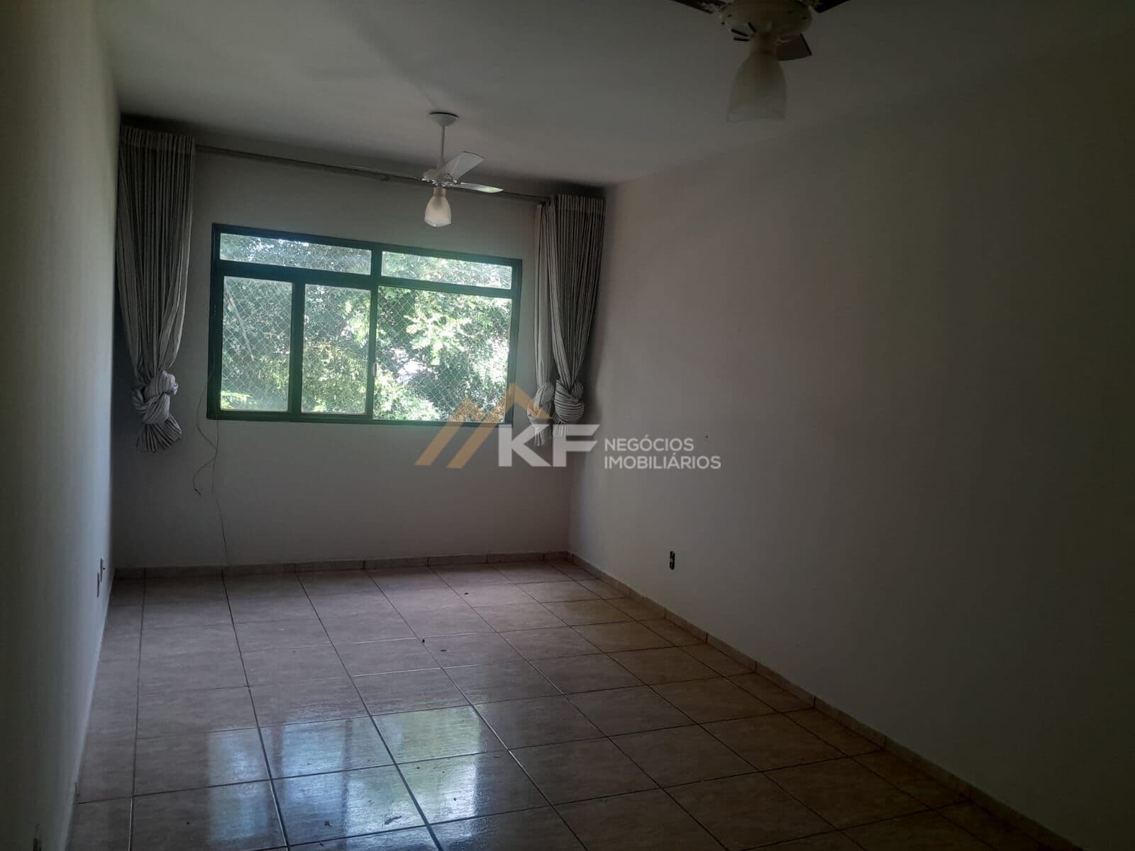 Apartamento á Venda em Presidente Médici, Ribeirão Preto/SP