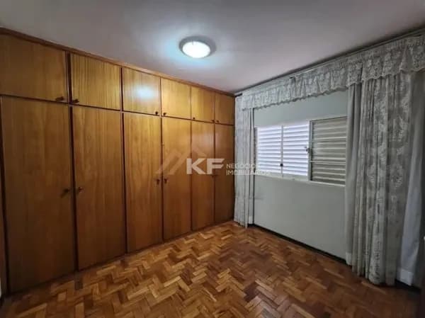 Casa à venda de 3 Quartos no bairro Campos Eliseos - Ribeirão Preto / SP