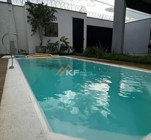 Casa á Venda em bairro Ipê em Batatais- SP