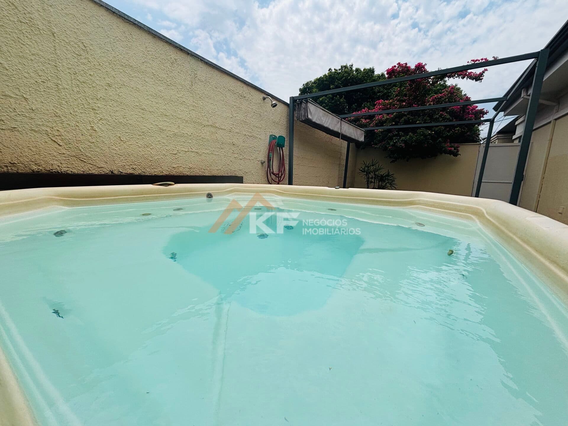 Casa em Condomínio com Área Gourmet, no Recreio das Acácias, Ribeirão Preto/ SP