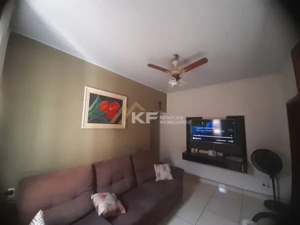 Casa à Venda na Vila Tibério - Ribeirão Preto/SP
