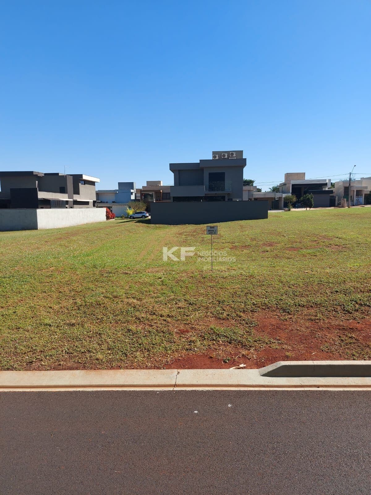 Terreno em Condomínio à Venda no Alto do Castelo I - Ribeirão Preto / SP
