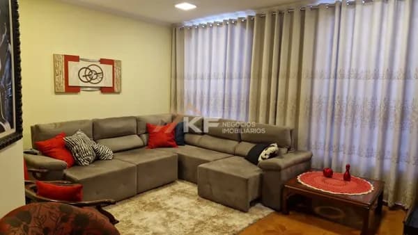 Casa à Venda no Parque Res. Cidade Universitária - Ribeirão Preto/SP