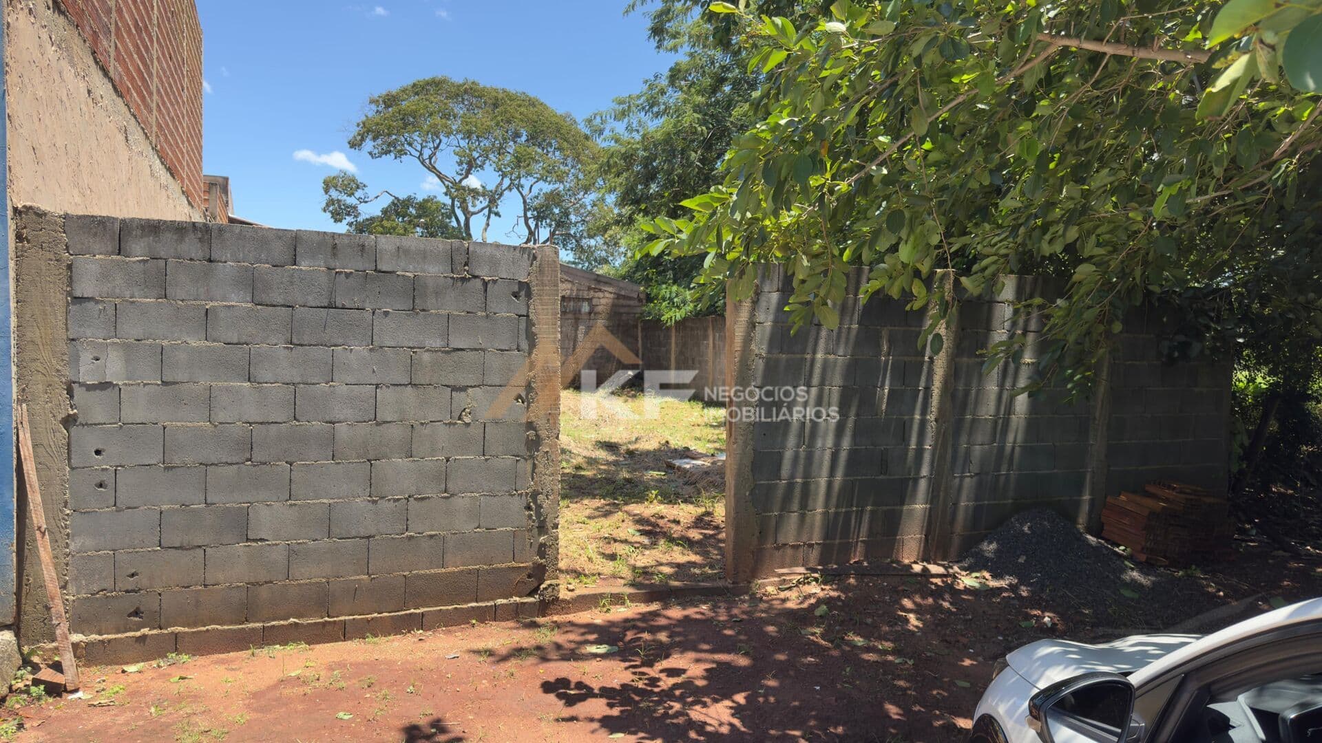Terreno á Venda Bairro Jardim Bom Retiro - Serra Azul -SP