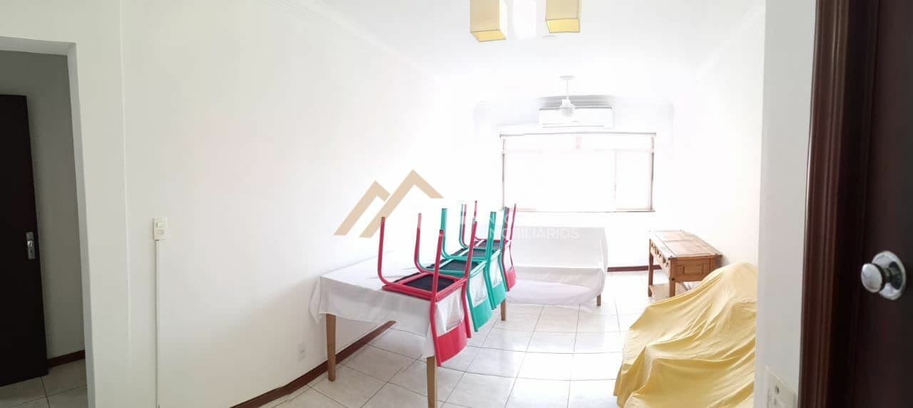 Apartamento Padrão Rico em armários